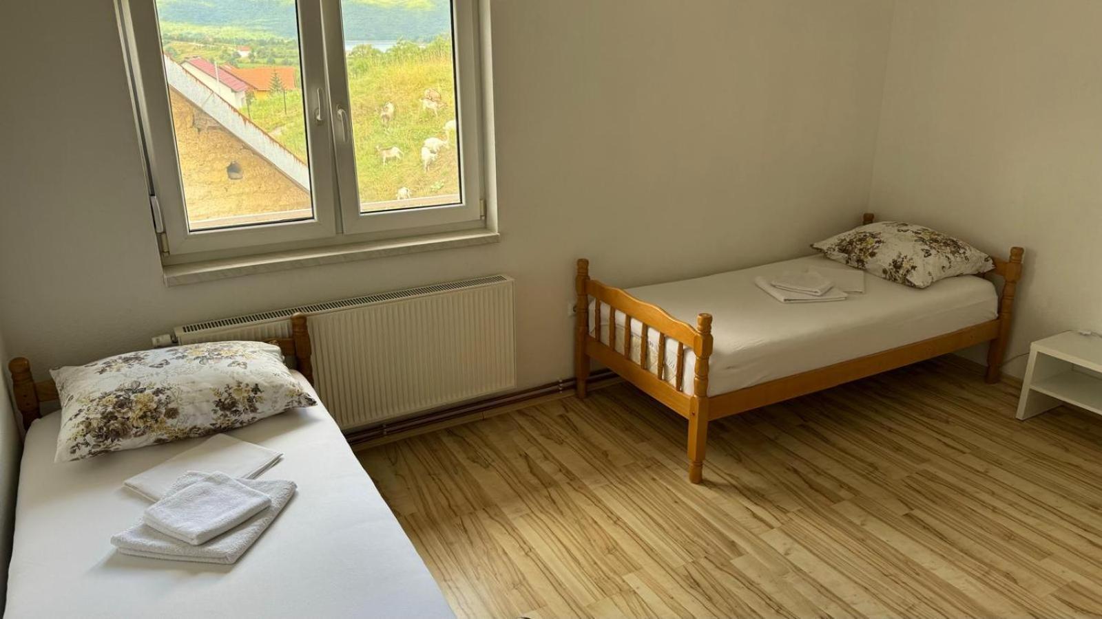 Ferienwohnung Apartman Malekin Prozor Exterior foto
